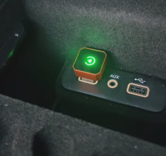 Autra Pro Wireless CarPlay Adapter